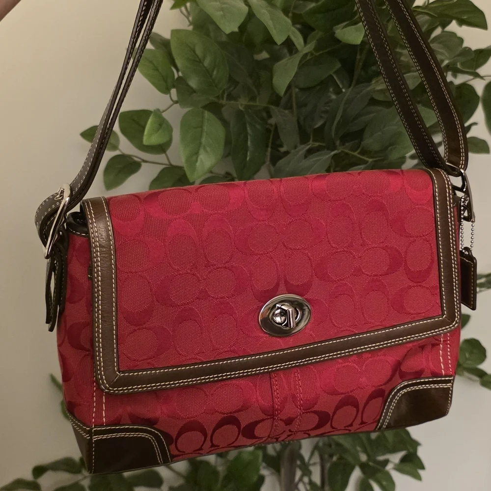 Coach Y2K Hampton Cherry Red Signature C Shoulder Bag F13972 - Picture 8 of 8